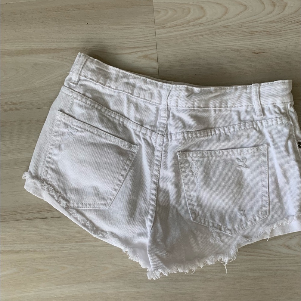 White jean shorts with cute top